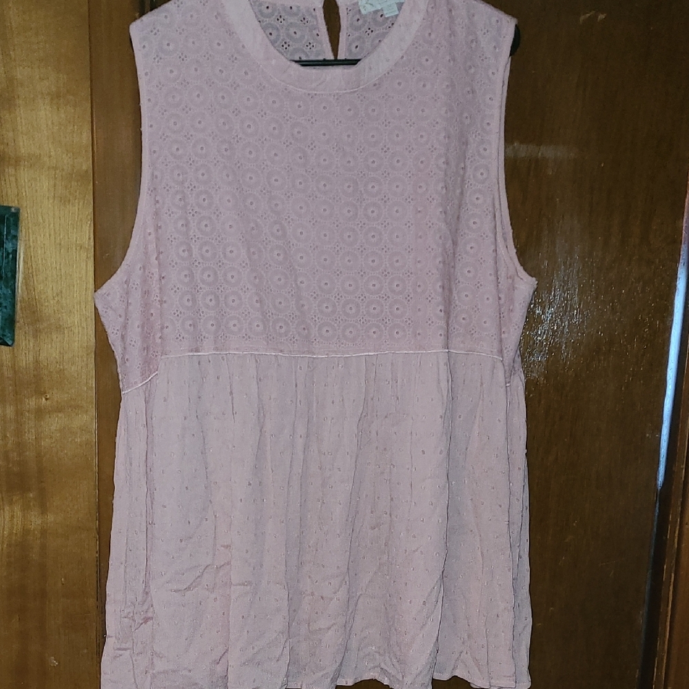 Weekend By Suzanne Betro Sleeveless Pink Eyelet Top